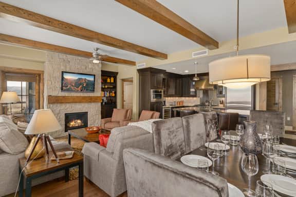 Edgemont 2402 - Image 5