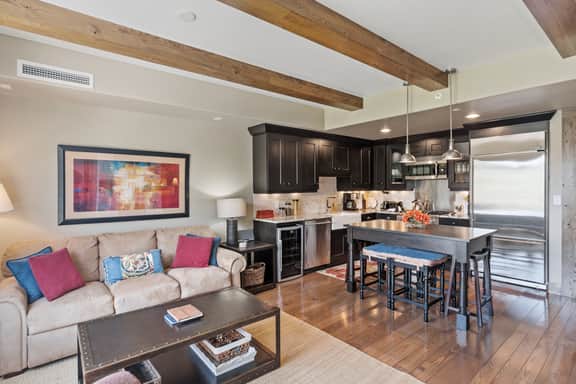 Edgemont 2504 - Image 3
