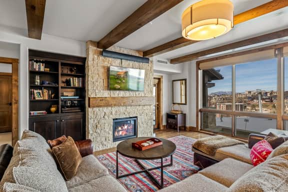 Edgemont 2305 - Image 2