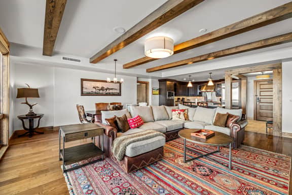 Edgemont 2305 - Image 4
