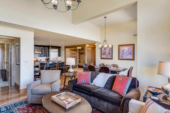 Edgemont 2707 - Image 4