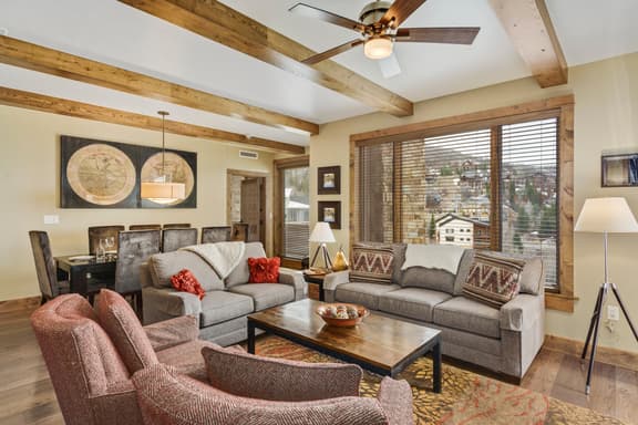 Edgemont 2402 - Image 1