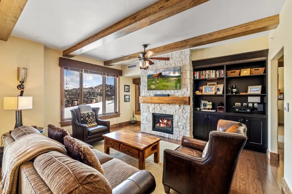 Edgemont 2507 - Image 1