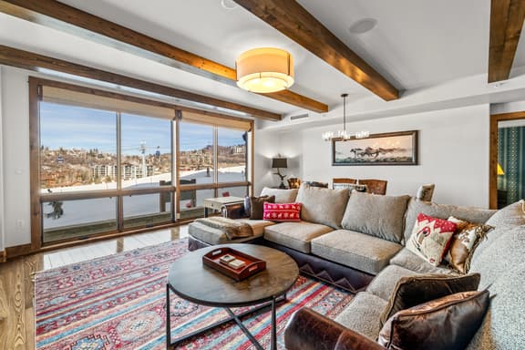 Edgemont 2305 - Image 1